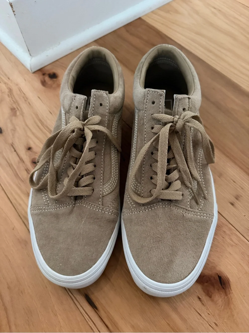 Van’s Old Skool Suede Low-Top Sneakers in brown suede 9.5 men, 11 women.